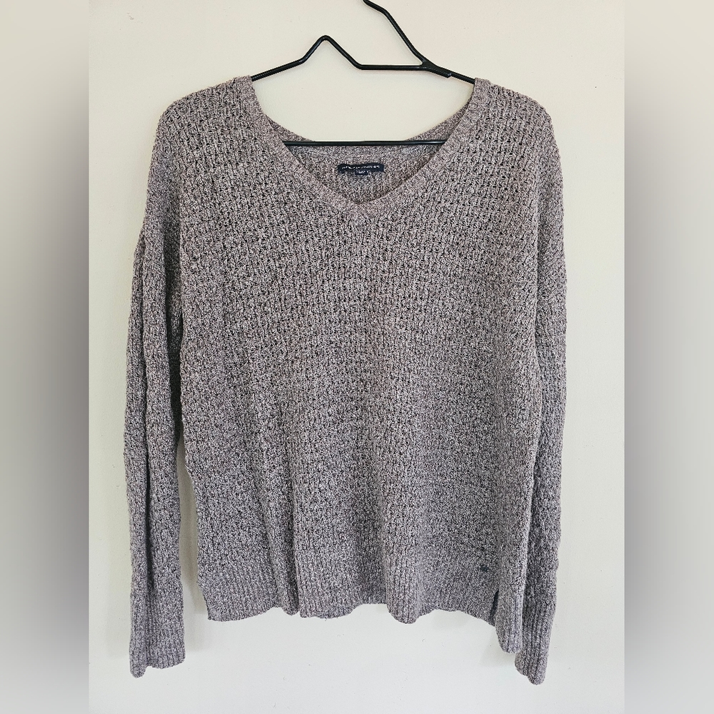 American Eagle V-neck Knit Sweater Top